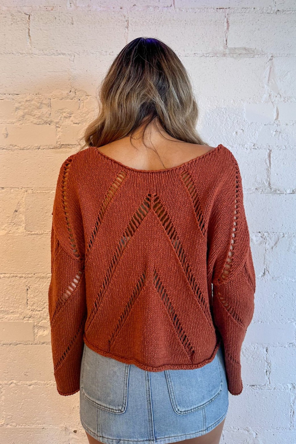 dallas boutique, adeline boutique, womens boutique dallas, womens boutique, trendy boutique dallas, preppy boutique, womens sweater, rust sweater, orange sweater