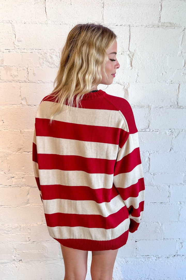 Candy cane-inspired design with bold stripes
Soft, warm fabric perfect for colder weather
Relaxed fit for maximum comfort
Ideal for holiday gatherings or casual winter days