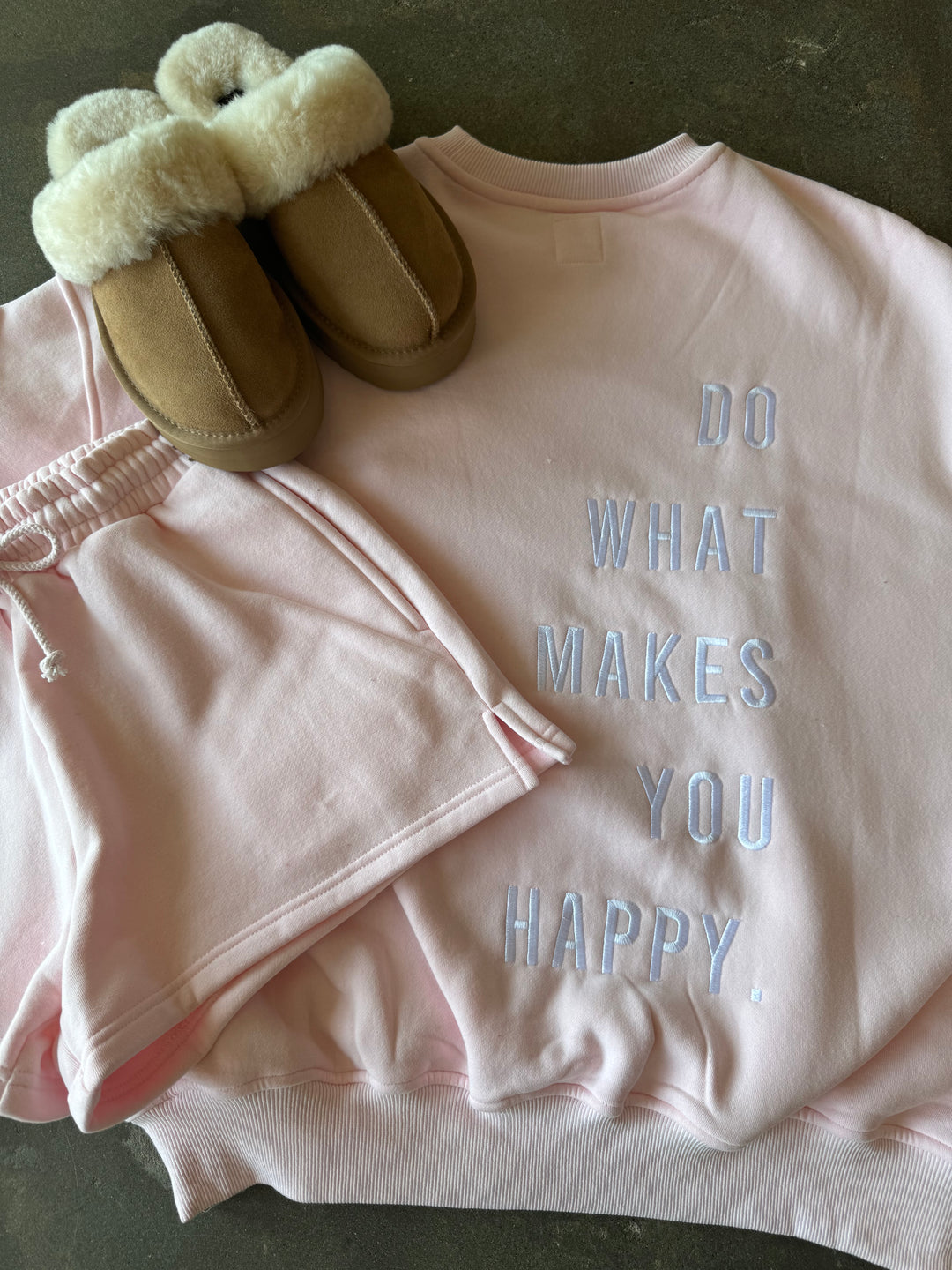 Do What Makes You Happy Sweatshirt, Sweatshirt, Graphic, Lounge Set, Dallas Boutique, Boutique Shopping, Boutique Clothing