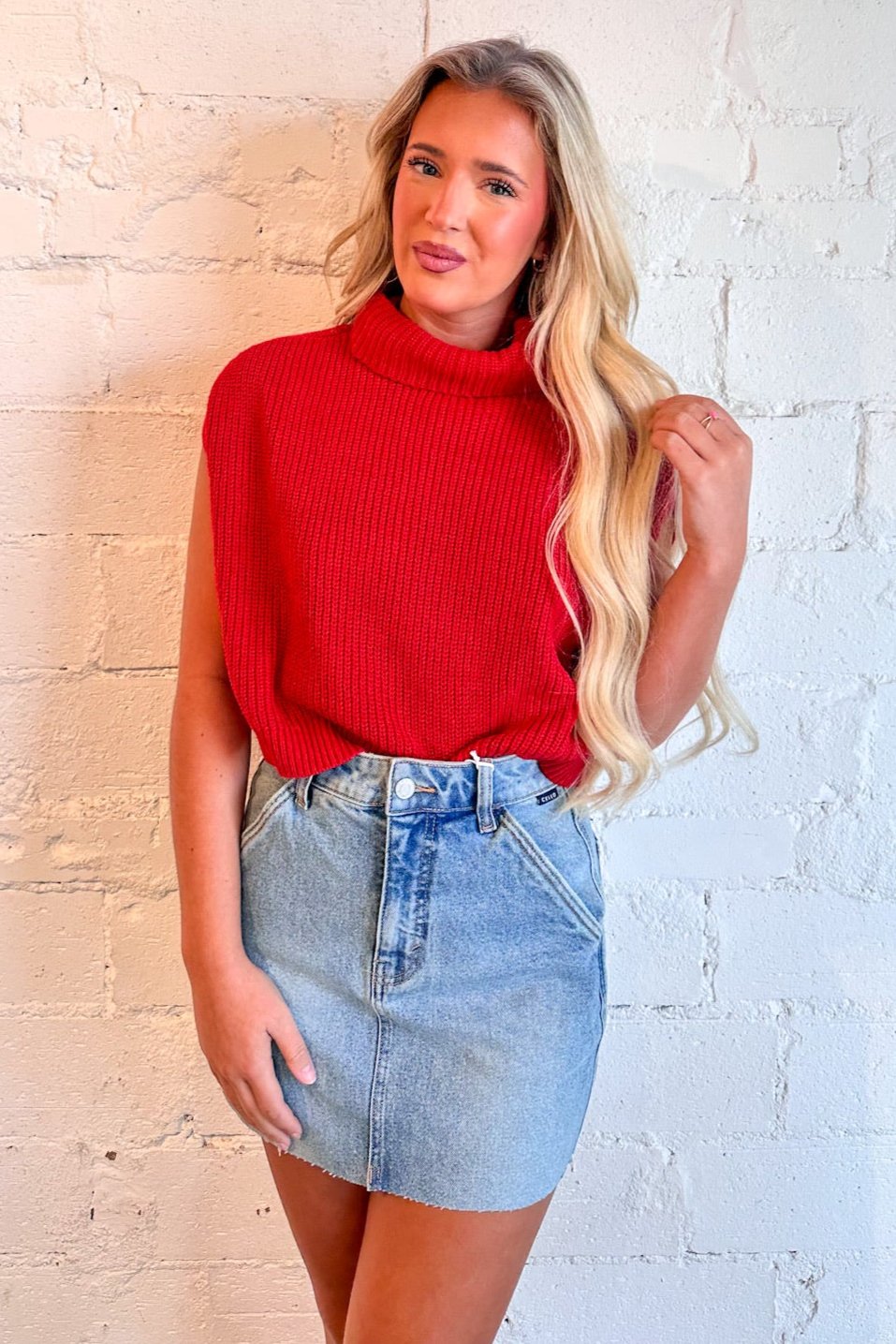 sleeveless turtleneck, crop top, red crop top, women's clothing, edgy fashion, outfit ideas