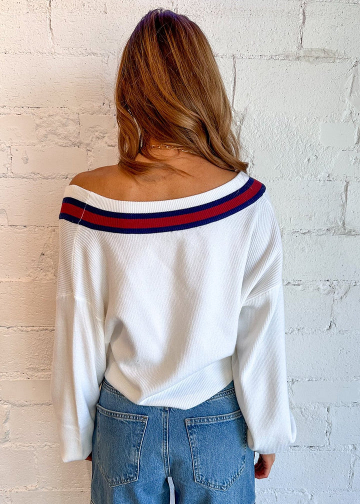 Preppy varsity-inspired design with contrast stripes
Soft and cozy fabric for all-day comfort
Relaxed fit for an effortlessly cool look
Perfect for casual outings or layering during cooler months