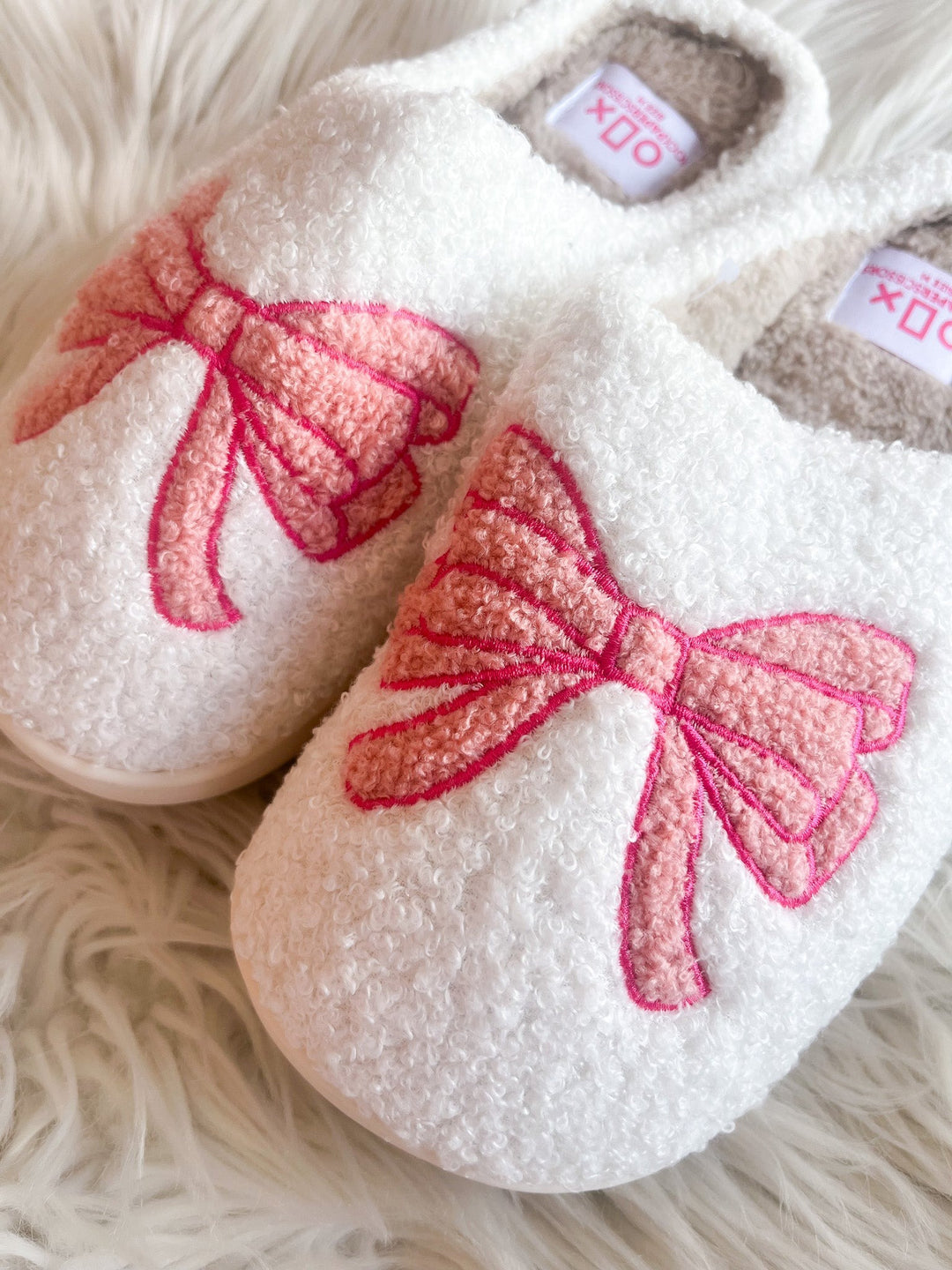 slippeer, slippers, bowslippers, pinkslippers, blueslippers, gifts, gift